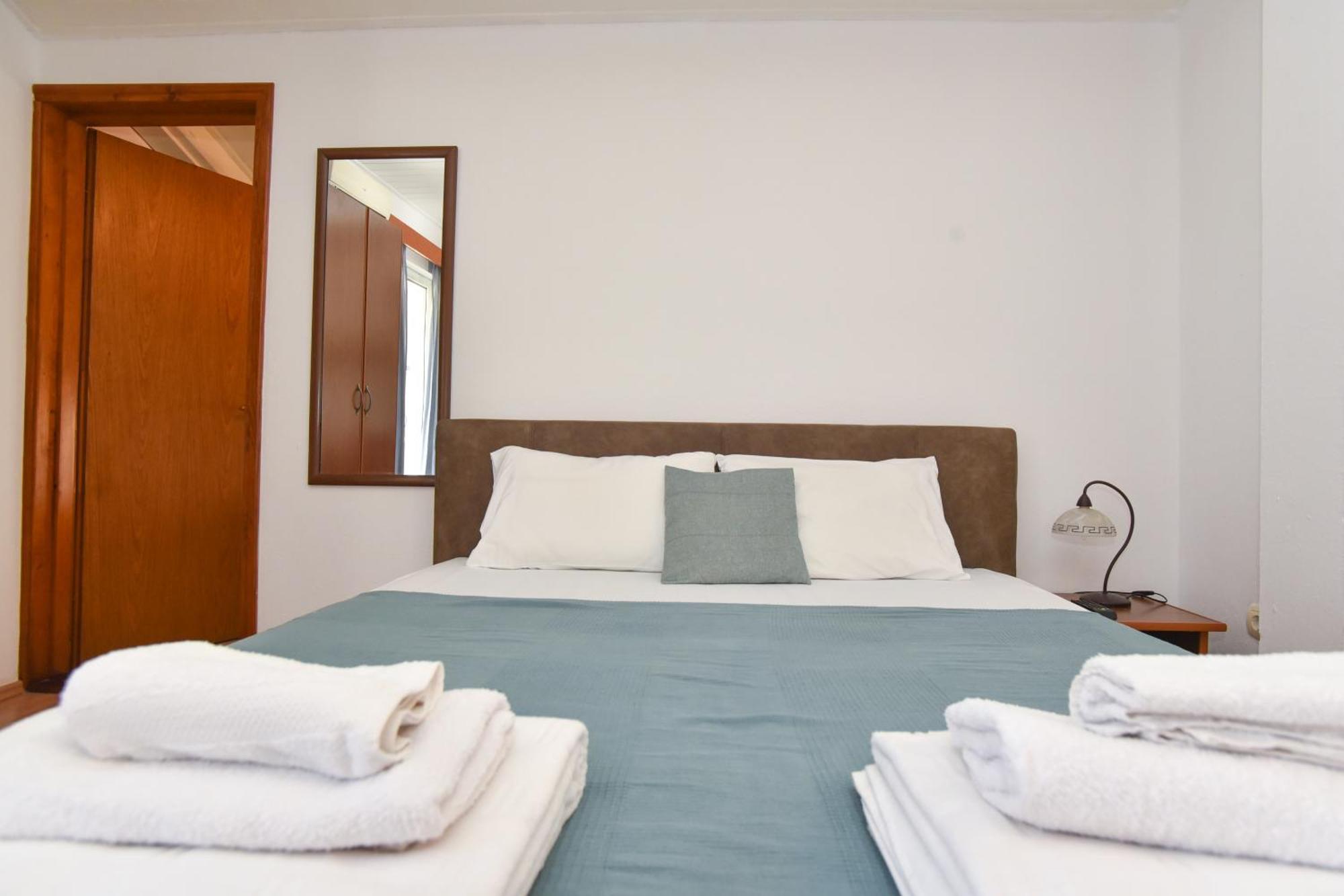 Apartments Milos Kaladjurdjevic บุดวา ภายนอก รูปภาพ
