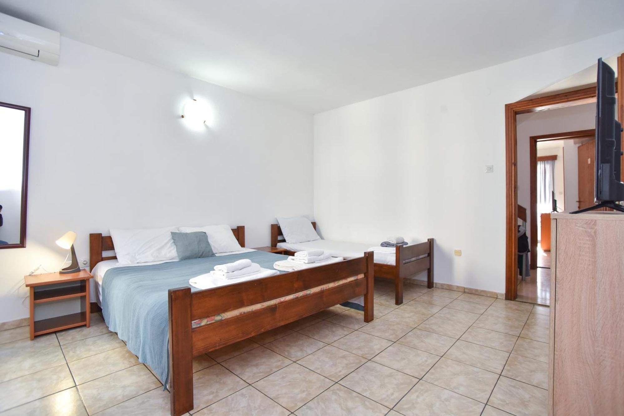 Apartments Milos Kaladjurdjevic บุดวา ภายนอก รูปภาพ