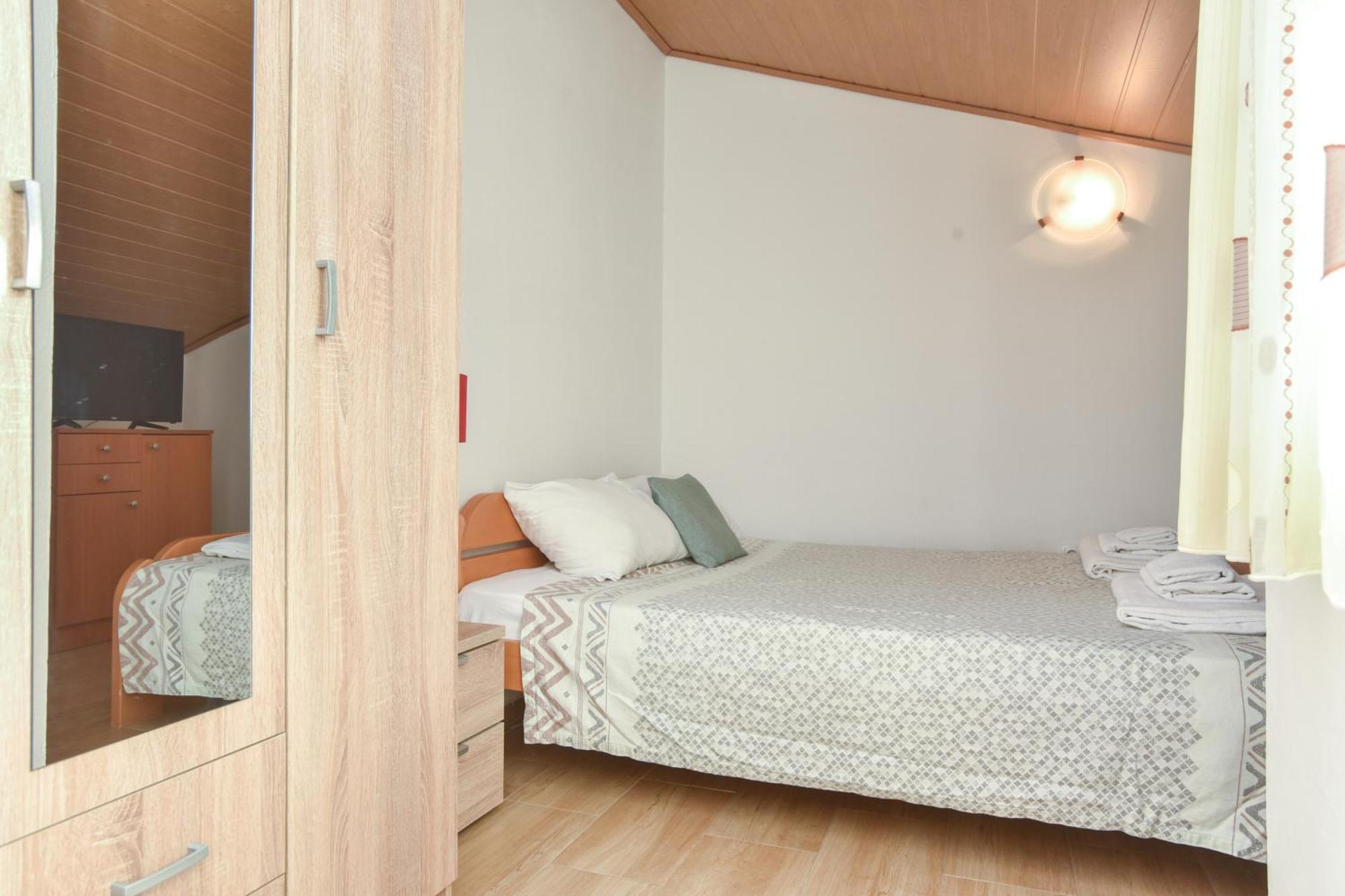 Apartments Milos Kaladjurdjevic บุดวา ภายนอก รูปภาพ