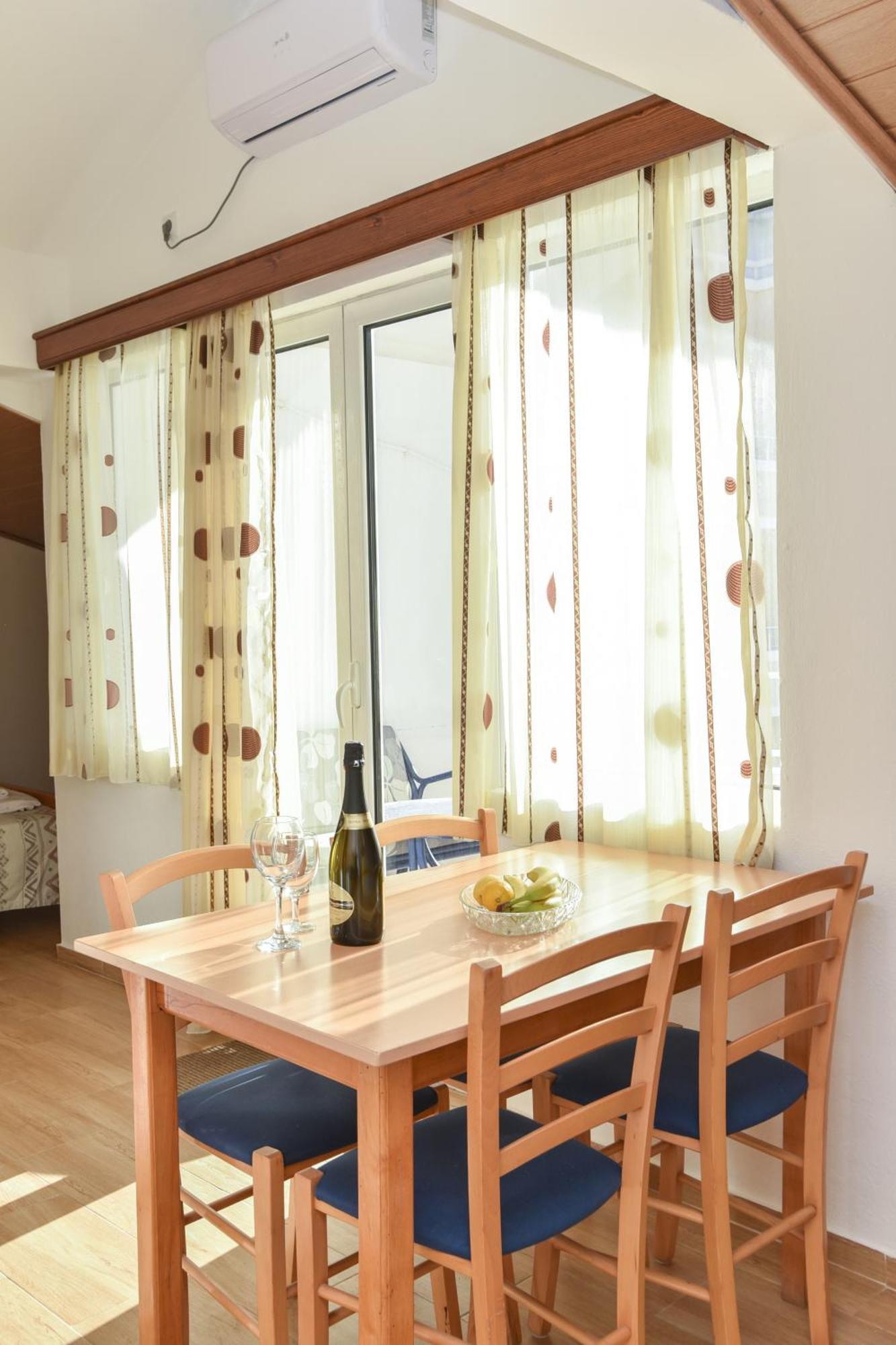 Apartments Milos Kaladjurdjevic บุดวา ภายนอก รูปภาพ
