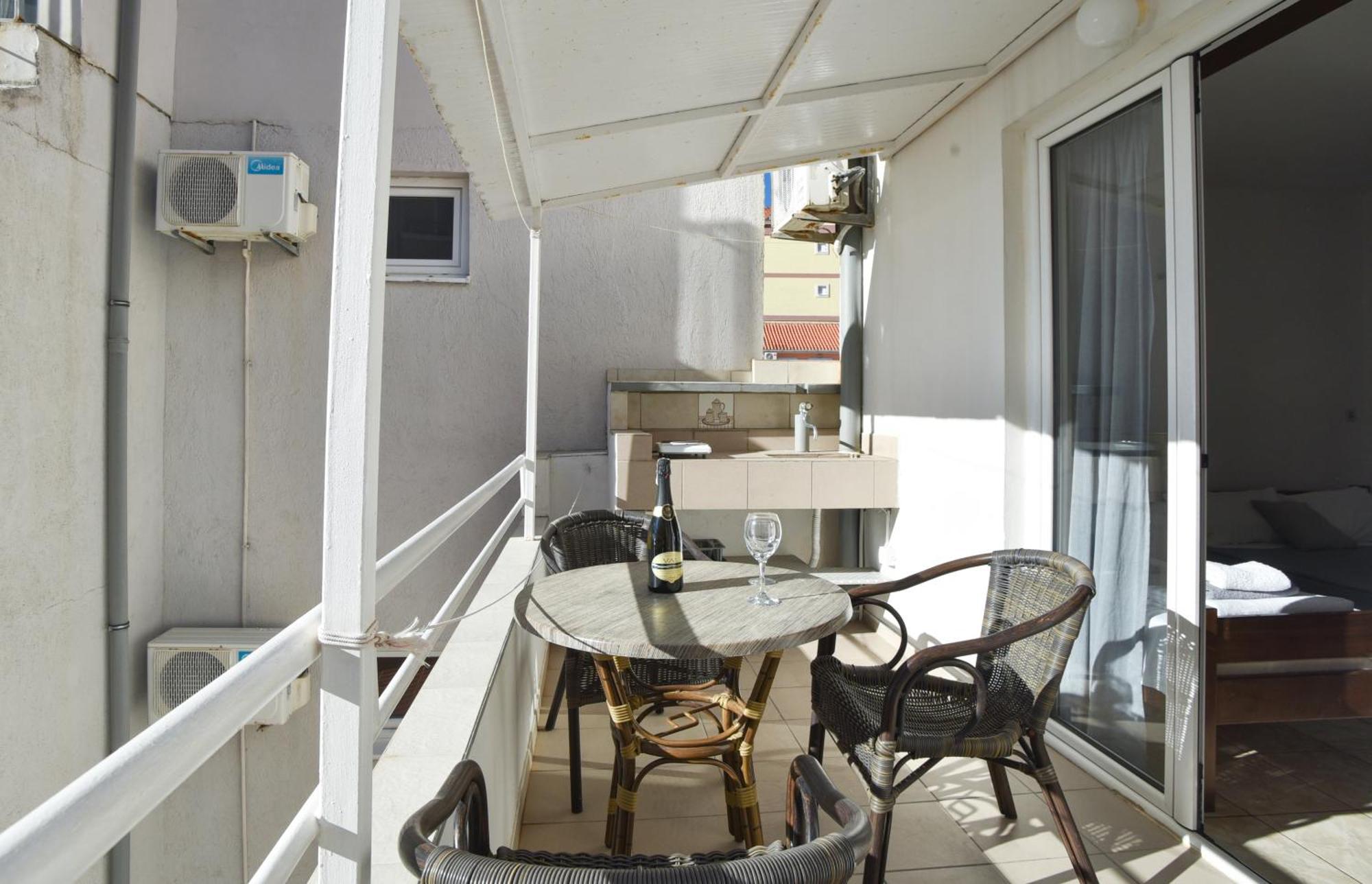 Apartments Milos Kaladjurdjevic บุดวา ภายนอก รูปภาพ
