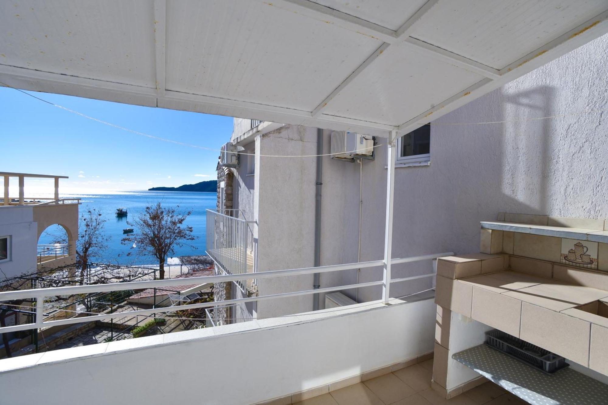 Apartments Milos Kaladjurdjevic บุดวา ภายนอก รูปภาพ