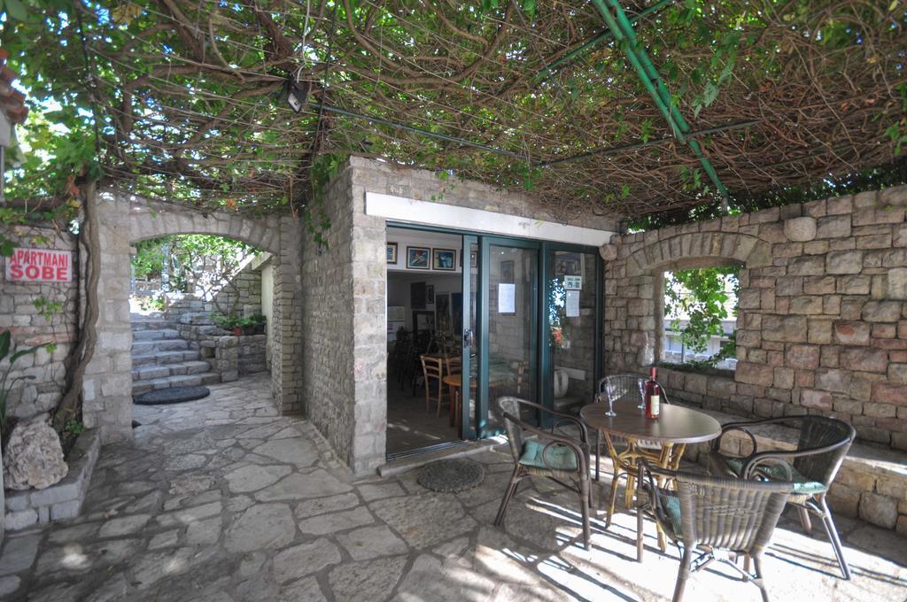 Apartments Milos Kaladjurdjevic บุดวา ภายนอก รูปภาพ