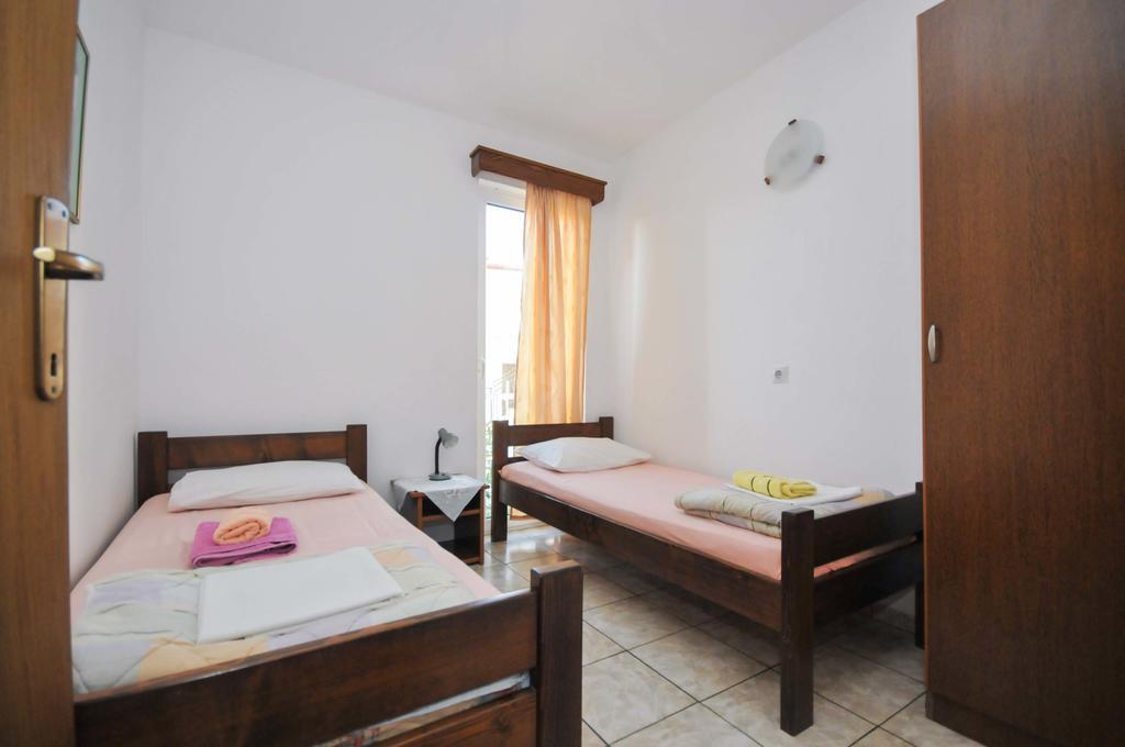 Apartments Milos Kaladjurdjevic บุดวา ภายนอก รูปภาพ